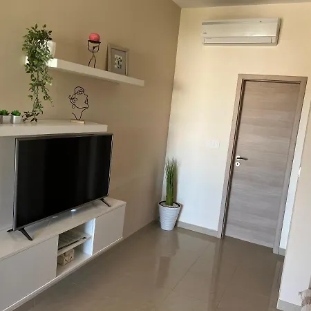 아파트 Nina I Niko 우글랸