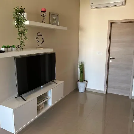 Nina I Niko Apartamento