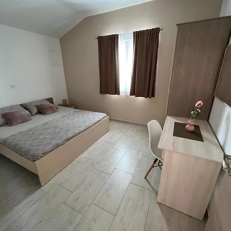 Nina I Niko Apartamento Ugljan