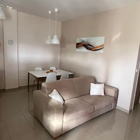 Apartamento Nina I Niko *