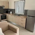 Apartment Nina I Niko *